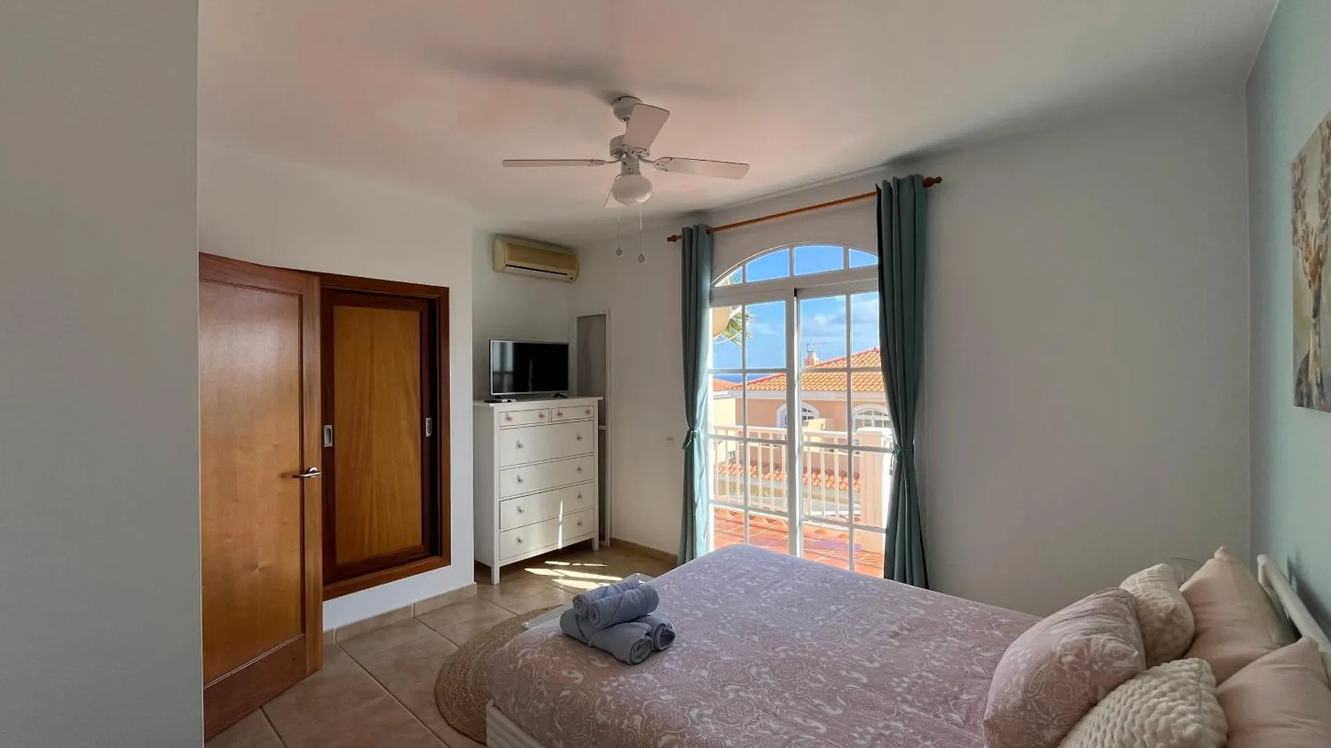 Villa Vistalegre Relax Con Increibles Vistas Caleta De Fuste Spain